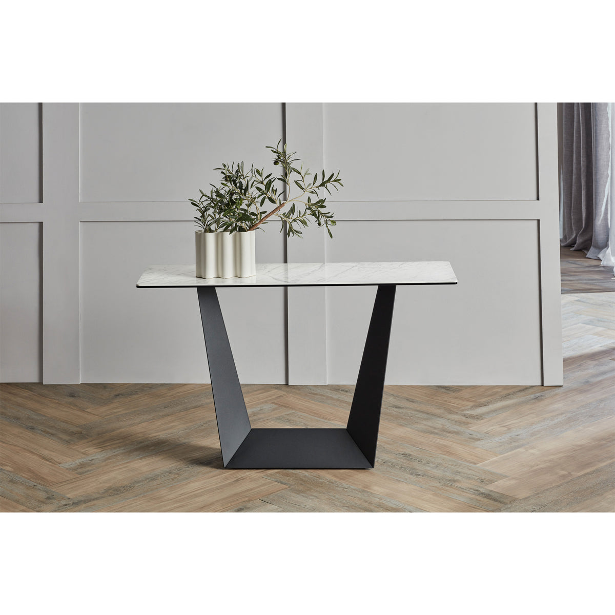 Albon Console Table