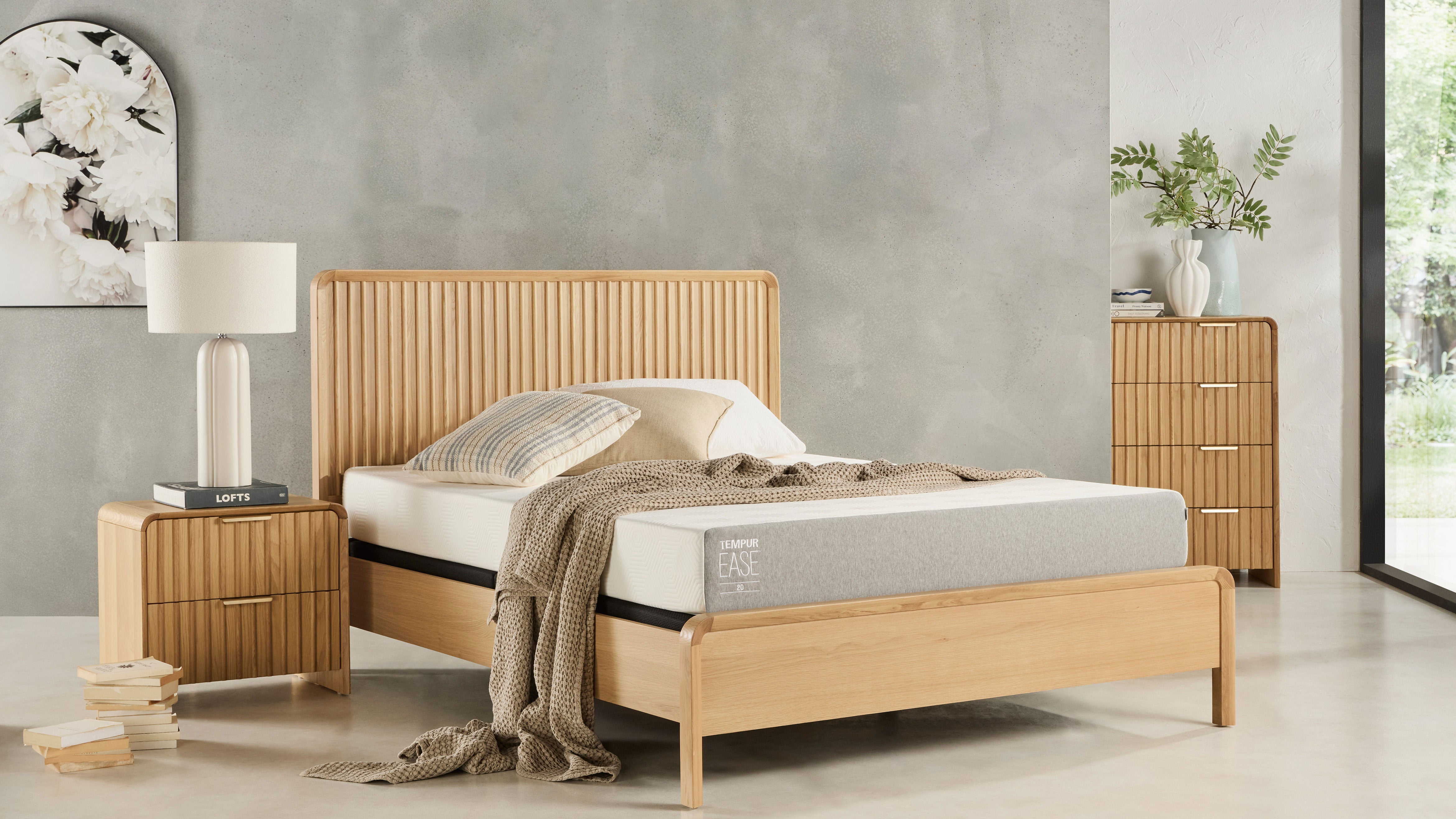 Gus 2-Drawer Bedside table in Natural