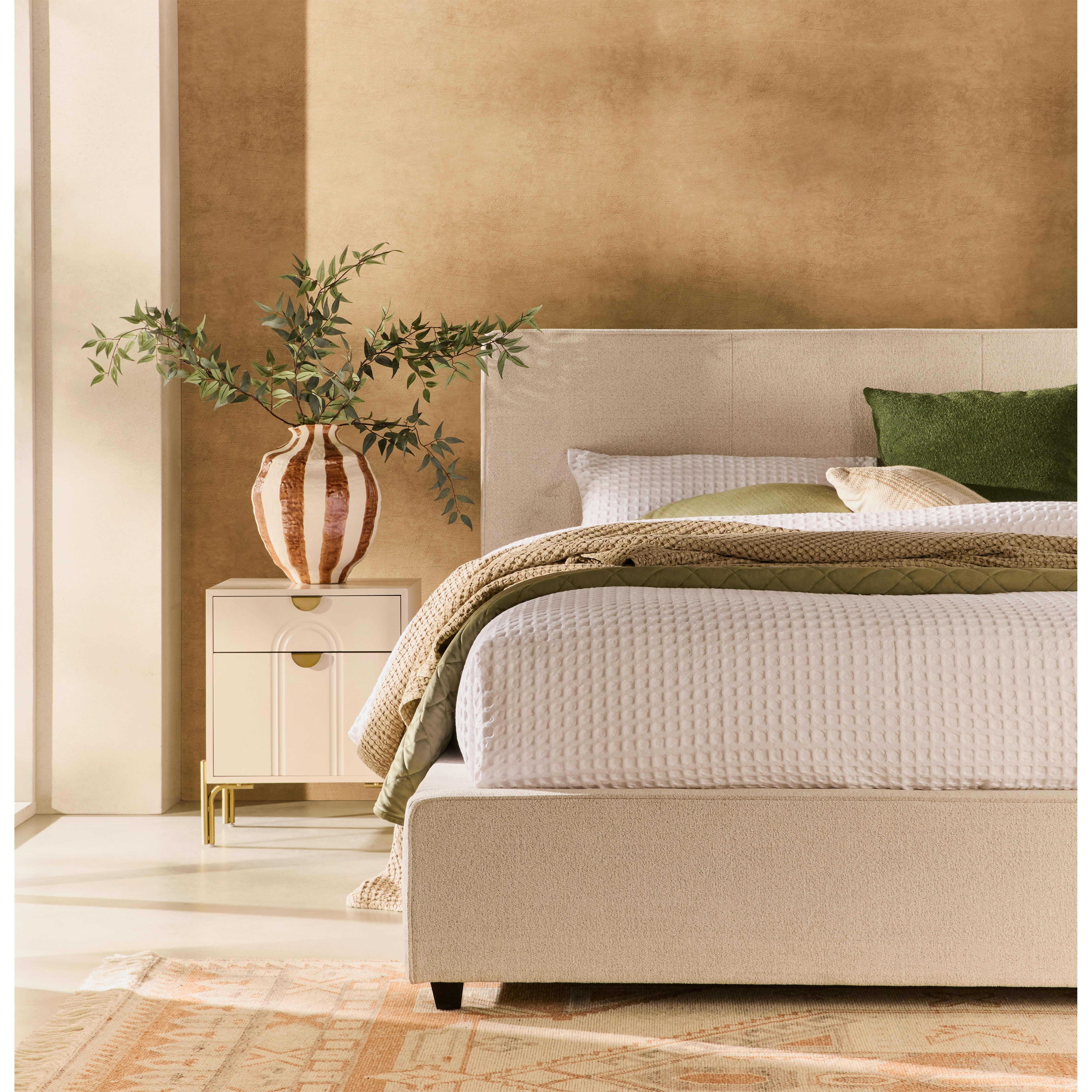 Lottie King Bed